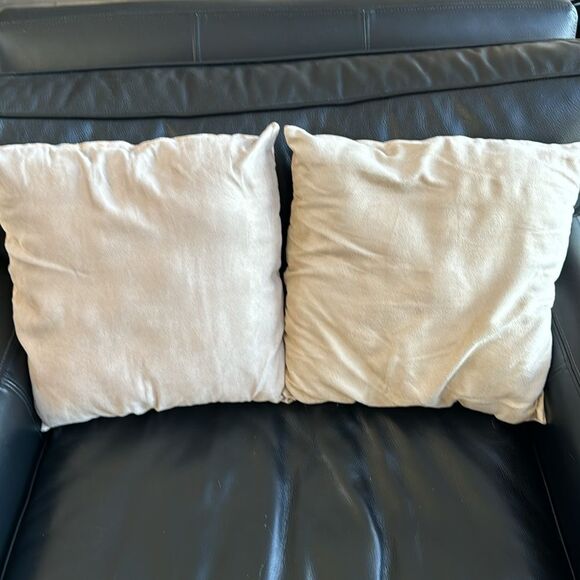 Tribal faces print throw pillows - Picture 4 of 5